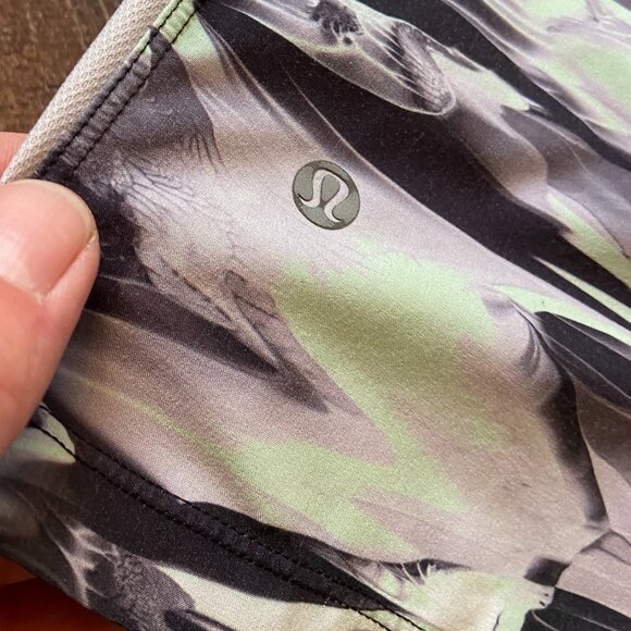 Lululemon Pace Breaker 7" Unlined Short - Large - Picture 4 of 7